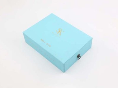 包裝盒定做廠家淺談化妝品包裝盒設(shè)計，讓產(chǎn)品更具有魅力