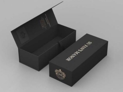 包裝盒定制廠家為您分析，為什么酒盒包裝覆膜后會出現(xiàn)顏色色差？