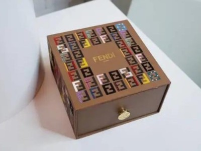 中秋送什么禮？精品盒廠家挑選幾款月餅禮盒，送禮倍有面子！